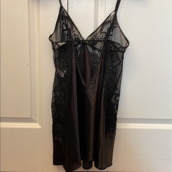 Sexy satin and lace slip new without tags - Picture 3 of 14